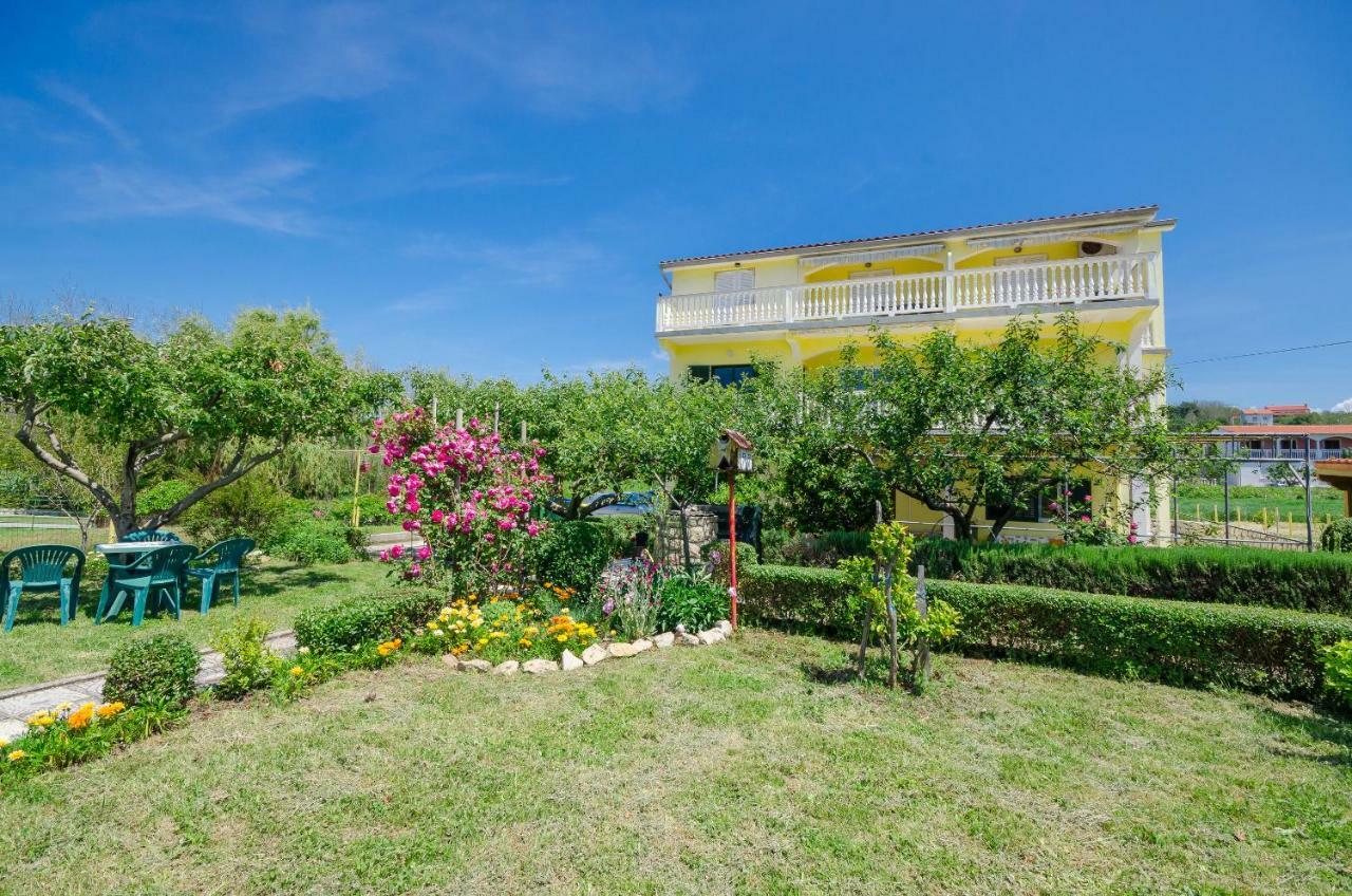 Apartments Boza Lopar Exterior foto