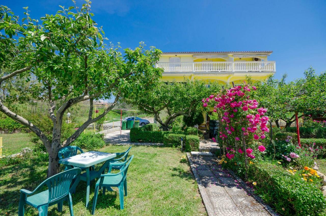 Apartments Boza Lopar Exterior foto